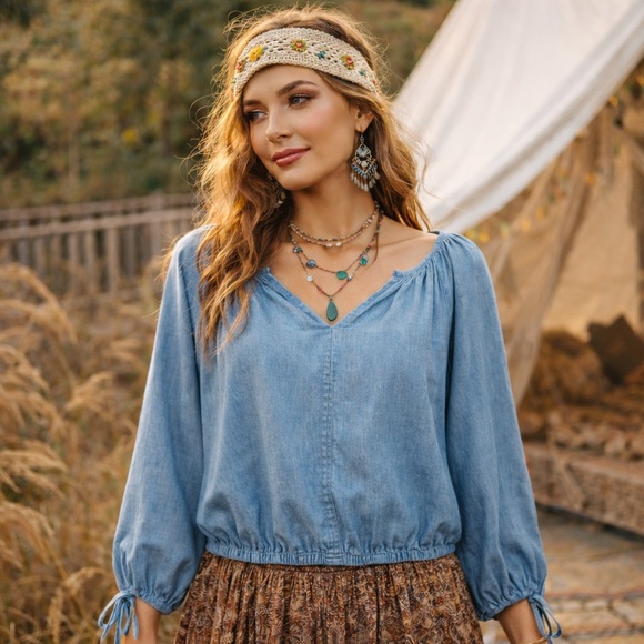 Kori America Tops - Kori Chambray Crop Top‎ Womens S Blue Long Sleeve V Neck Hippie Boho Festival